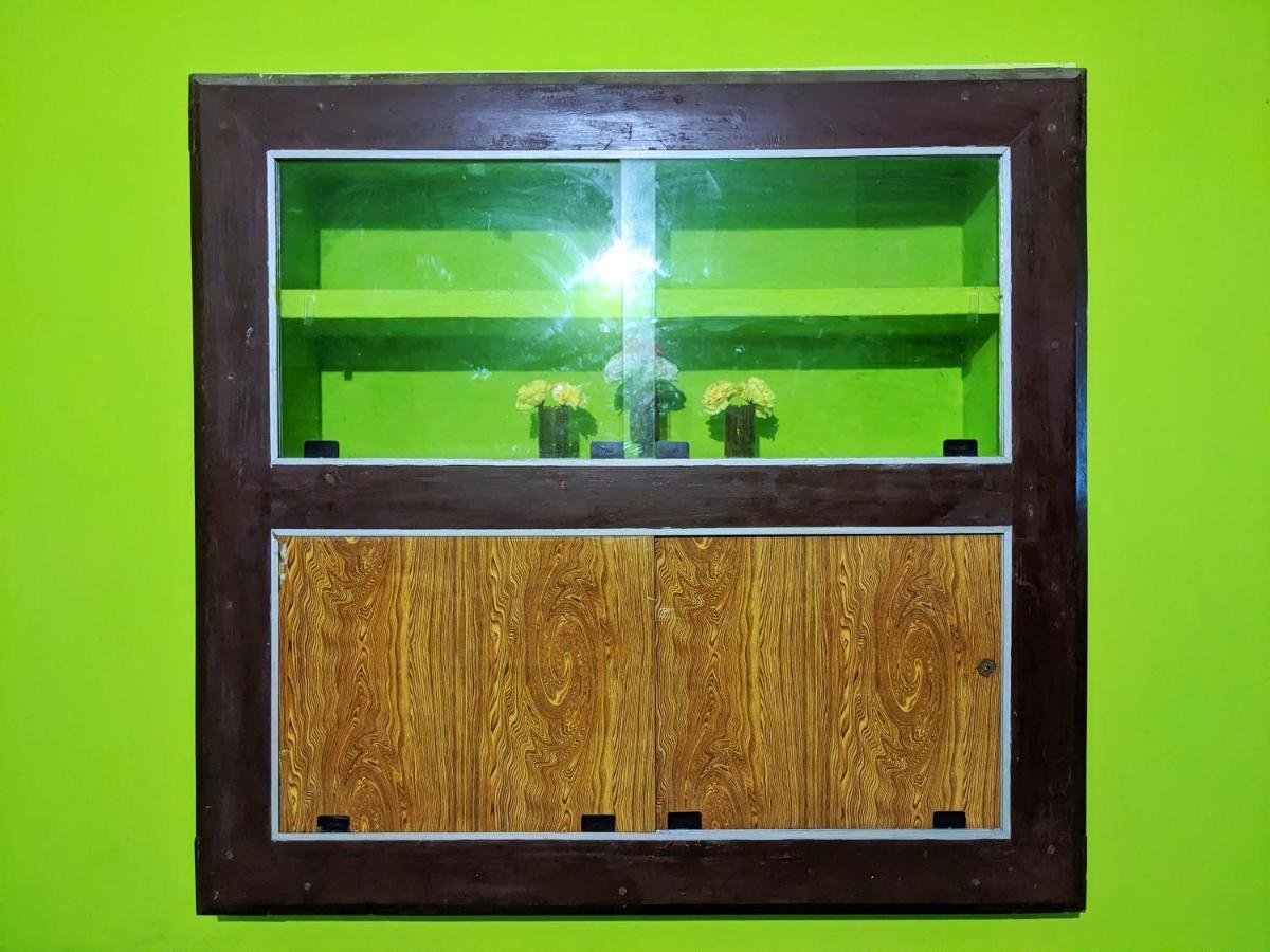 Shree Nivas Homestay Puri Exterior photo