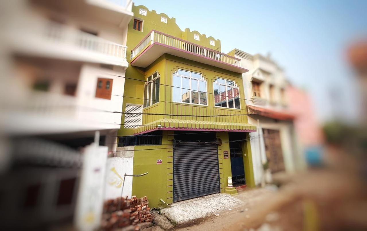 Shree Nivas Homestay Puri Exterior photo