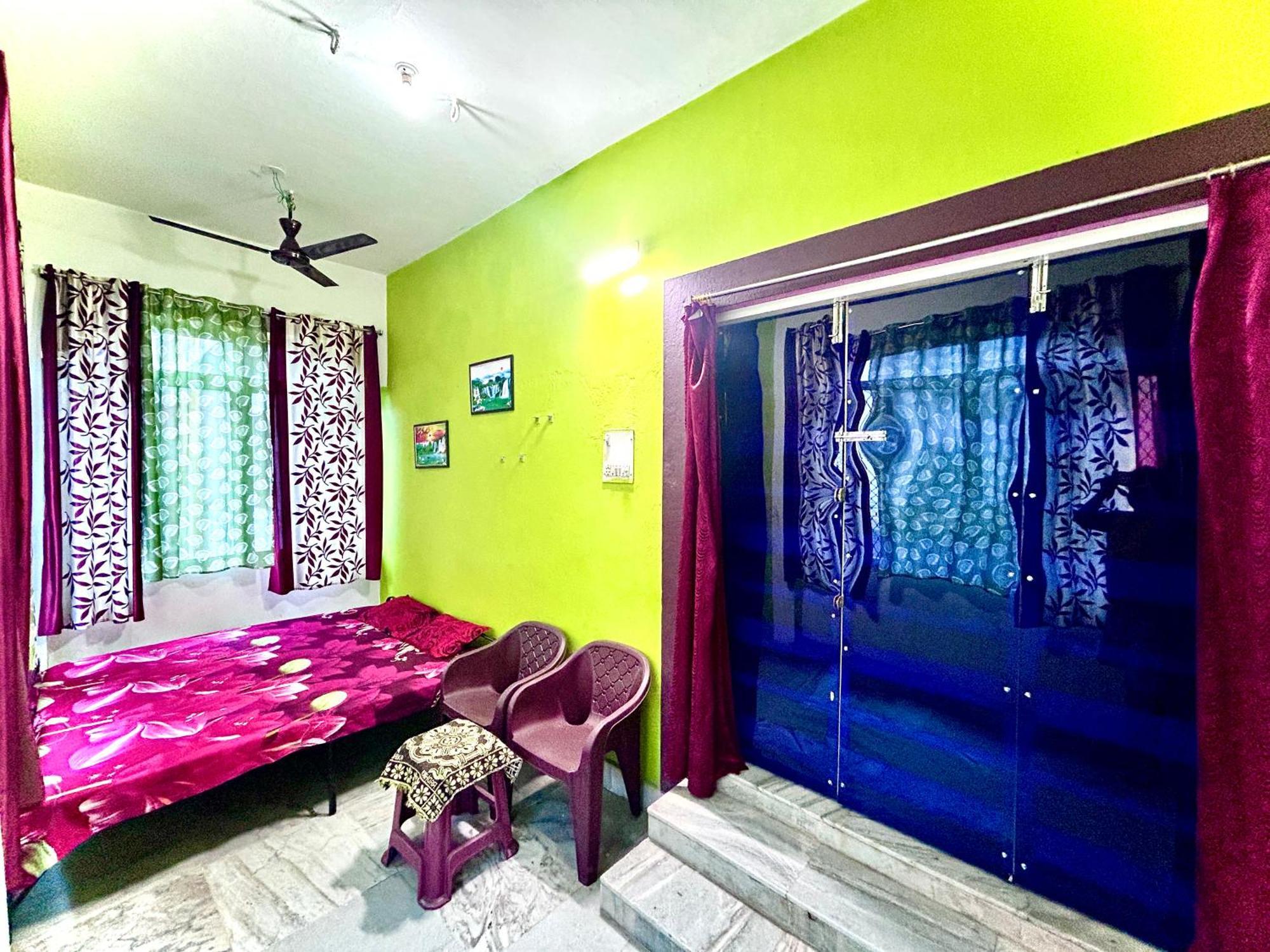 Shree Nivas Homestay Puri Exterior photo